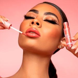 *BOTOX EFFECT LIP GLOSS CUTE