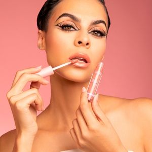 *BOTOX EFFECT LIP GLOSS BLOSSOM