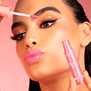 *BOTOX EFFECT LIP GLOSS CHIC